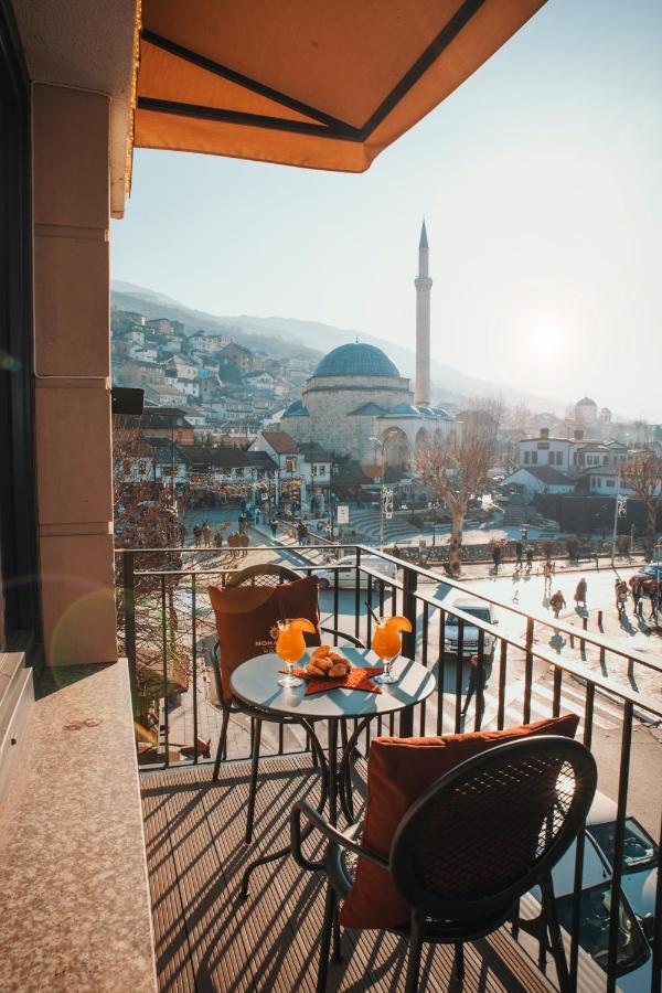 Monarch Boutique Hotel Prizren Exteriör bild