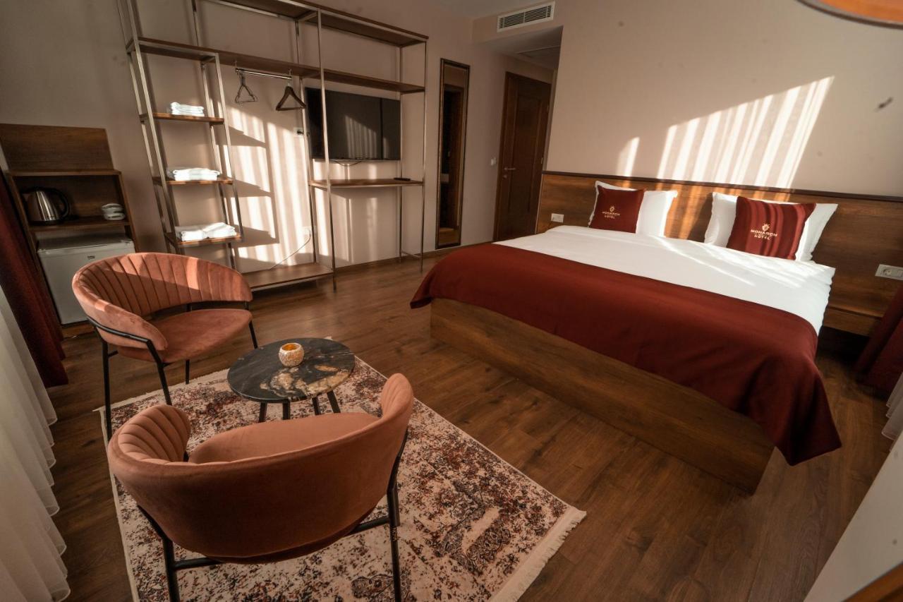 Monarch Boutique Hotel Prizren Exteriör bild