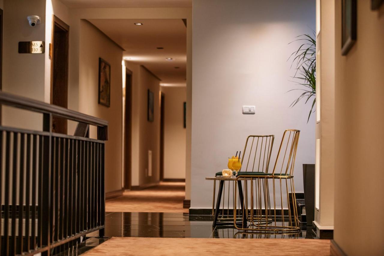 Monarch Boutique Hotel Prizren Exteriör bild