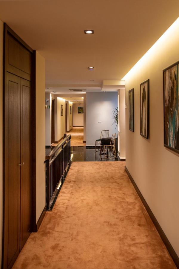 Monarch Boutique Hotel Prizren Exteriör bild