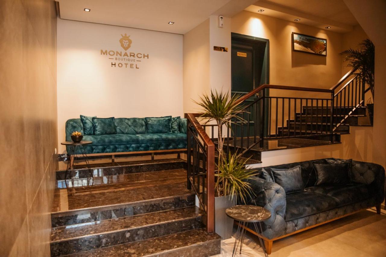 Monarch Boutique Hotel Prizren Exteriör bild