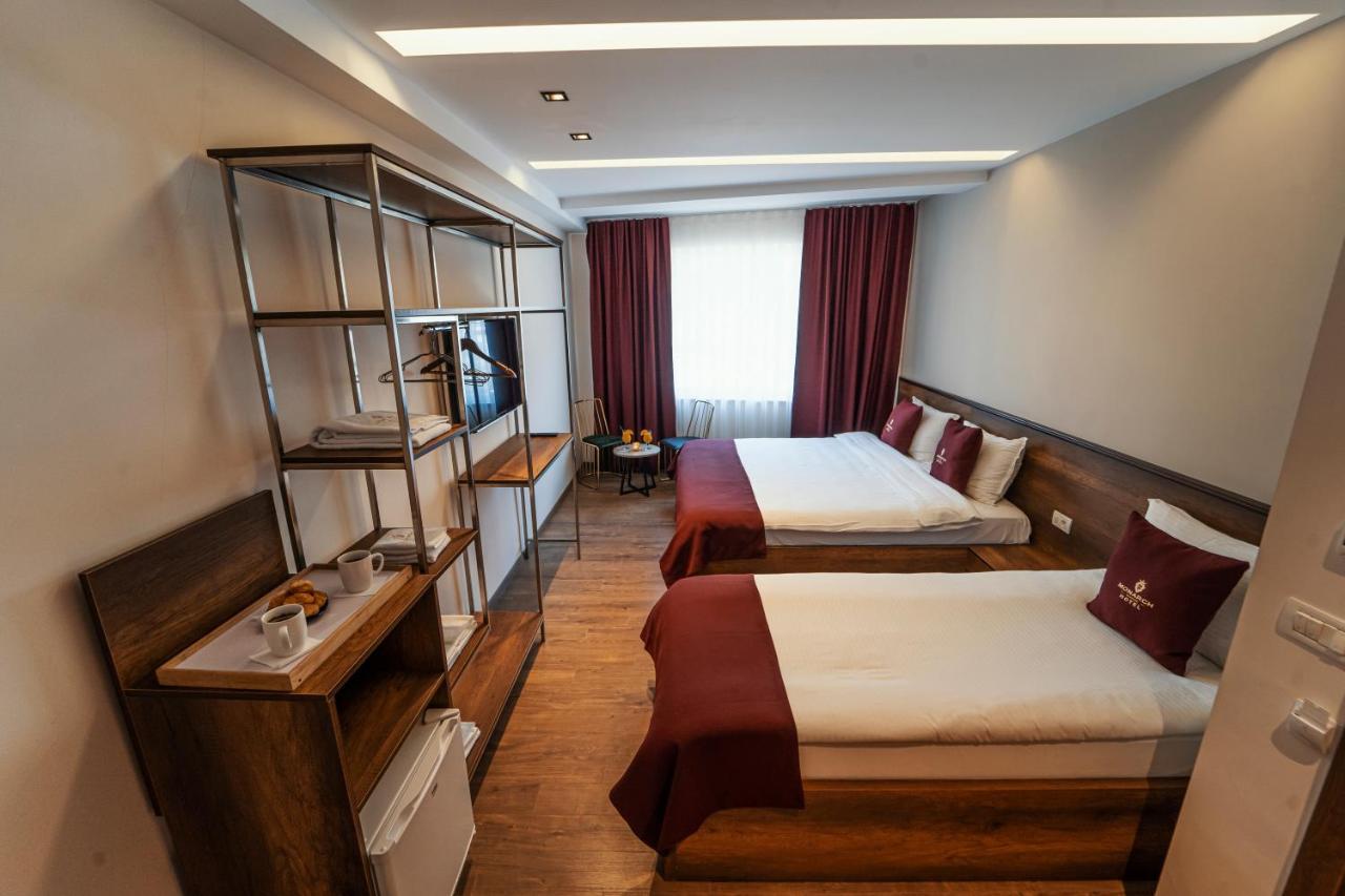Monarch Boutique Hotel Prizren Exteriör bild